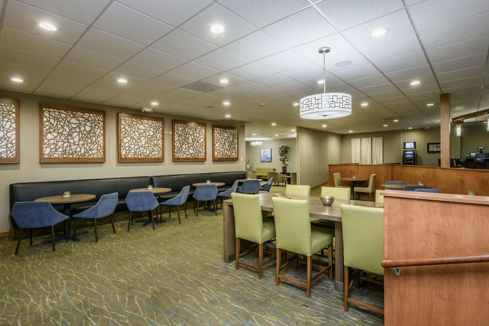 מלון Wyndham Garden Fresno Yosemite Airport מראה חיצוני תמונה